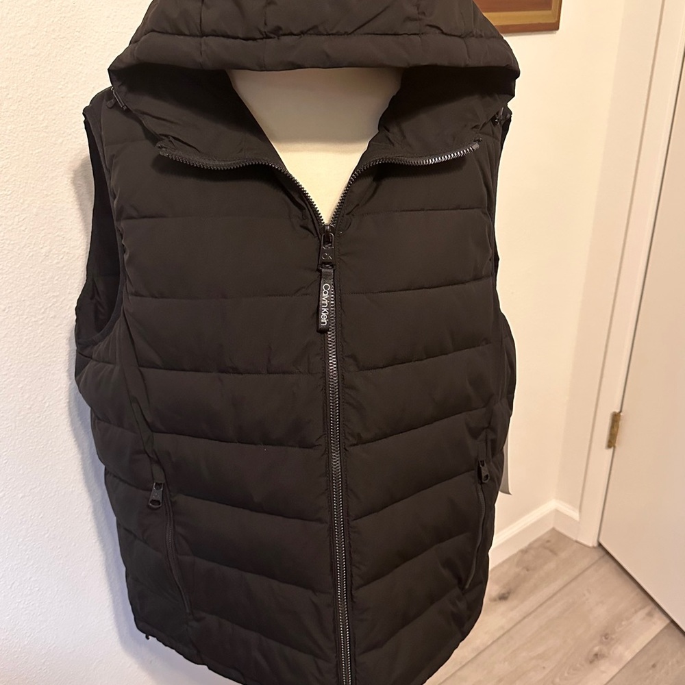 NWT - Men’s Calvin Klein Black Quilted Puffer Jacket.